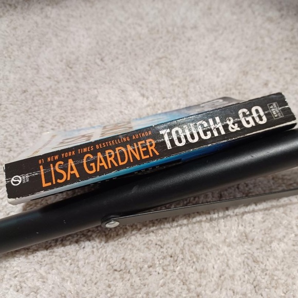 TOUCH & GO by Lisa Gardner * 4 for $20 - Picture 6 of 6